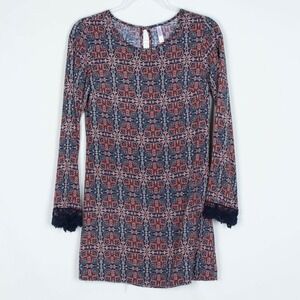 Xhilaration Womens Long Sleeve Geometric Mini Dress Size S Crochet Cuffs Boho‎
